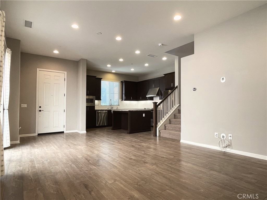 355 Catalina Way #355 - Photo 6 of 21