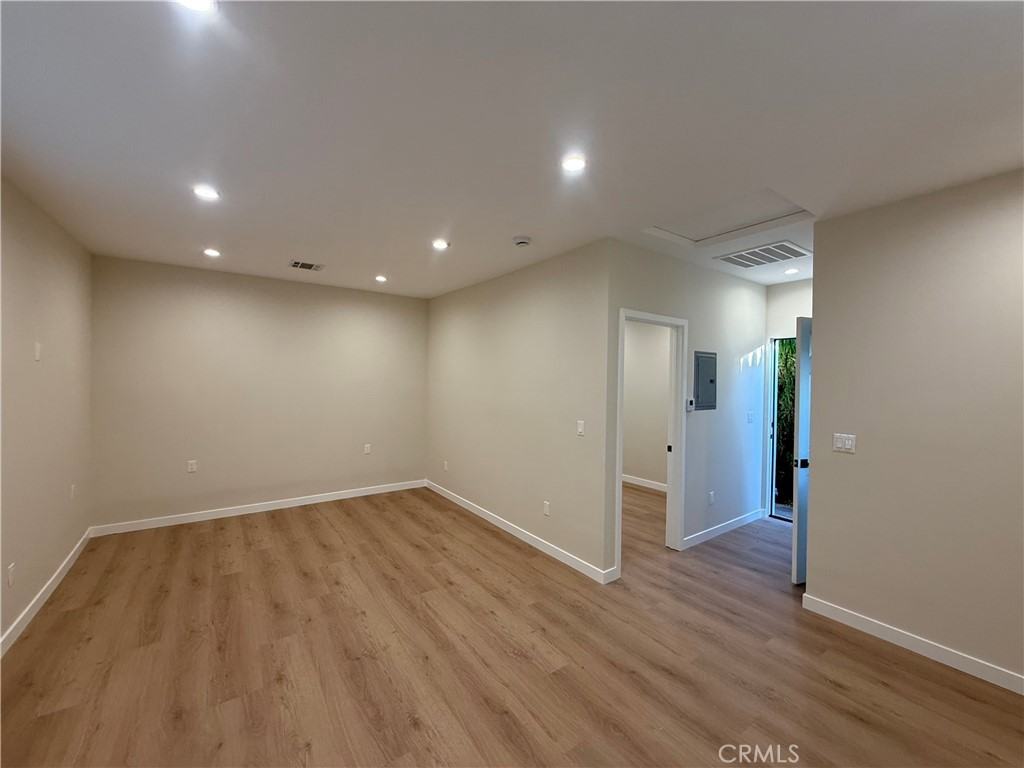 8412 Etiwanda Ave #8412 - Photo 3 of 8