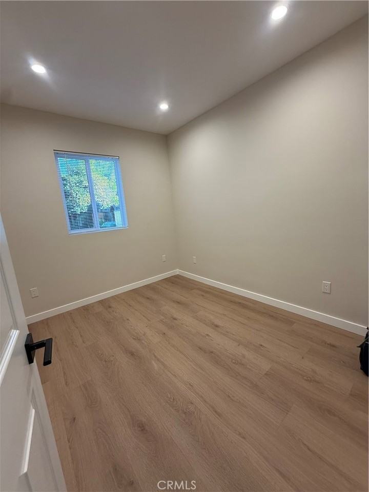 8412 Etiwanda Ave #8412 - Photo 5 of 8