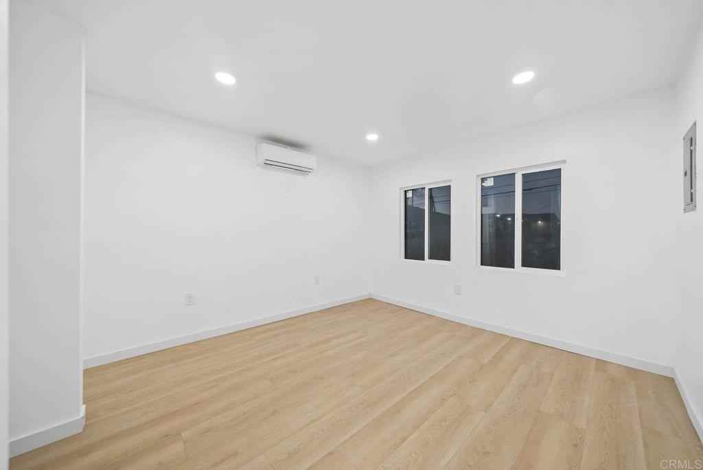 1946 E 16th St #1946 - Photo 5 of 6