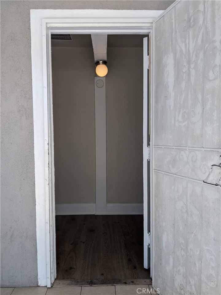 1042 S Catalina St #1042 - Photo 7 of 24