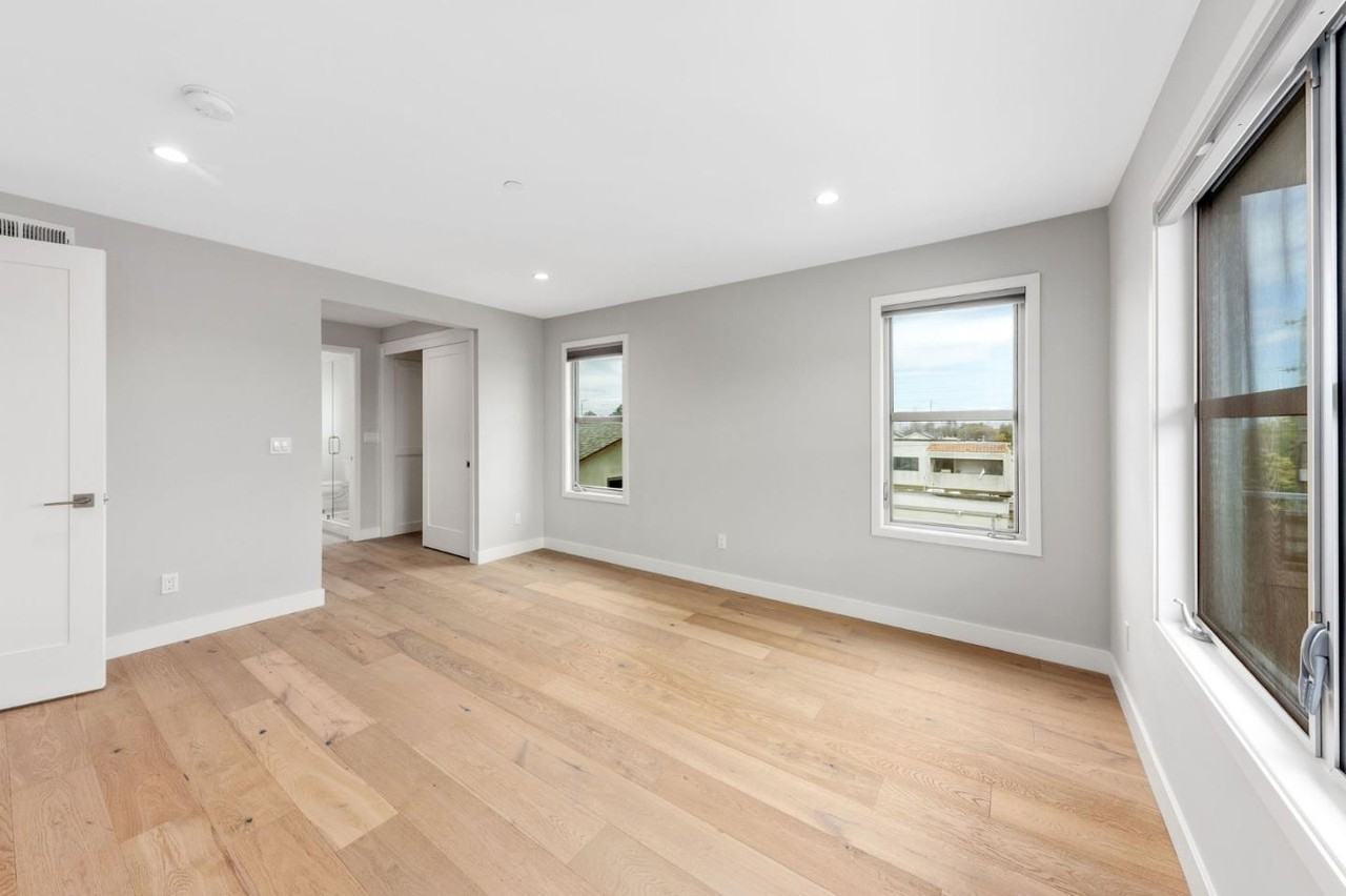 30 Hermosa Ave #30-301 - Photo 4 of 17