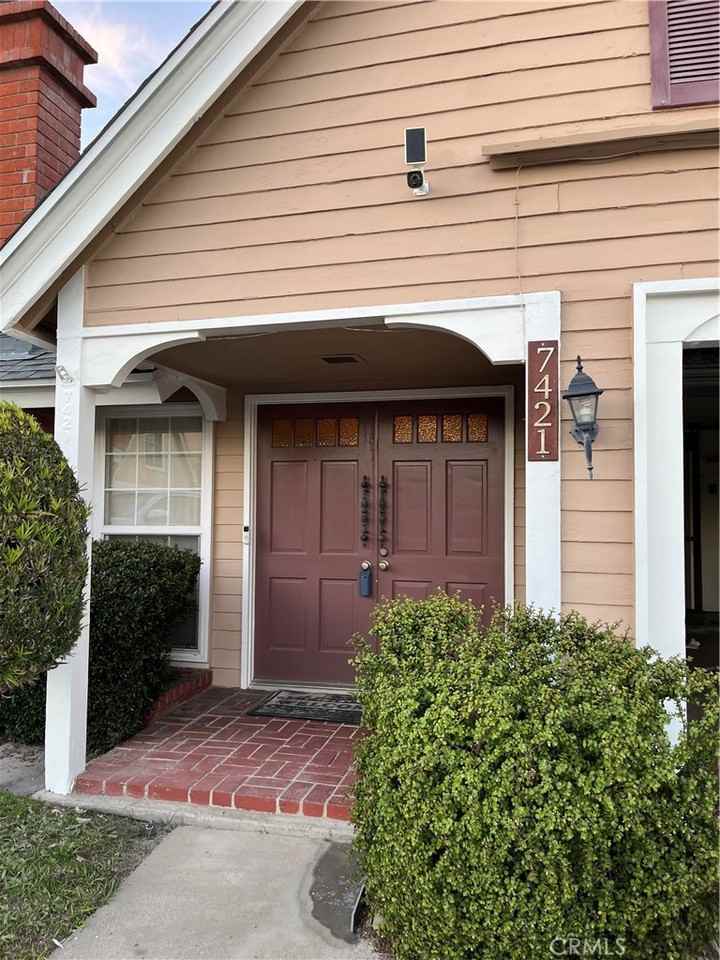 7421 Warren Cir #7421 - Photo 5 of 11