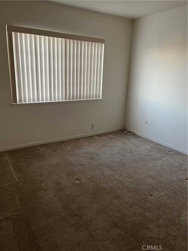 7421 Warren Cir #7421 - Photo 7 of 11