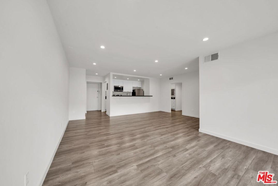 7453 Haskell Ave #7453-7 - Photo 2 of 14