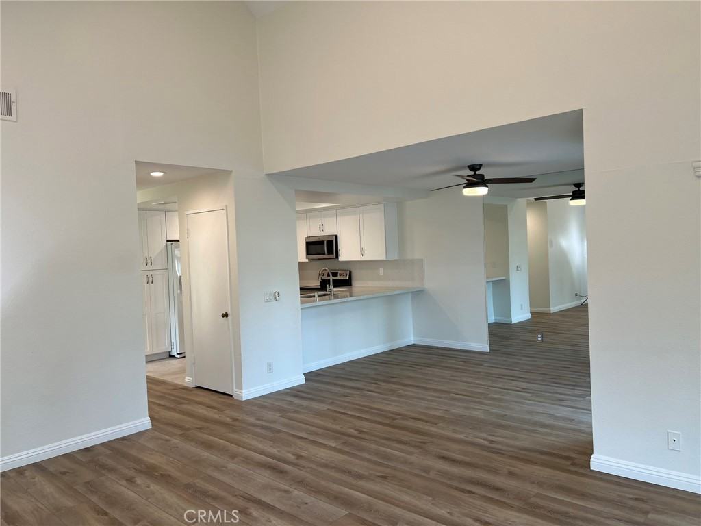 16524 Bluegrass Ln #16524 - Photo 5 of 26