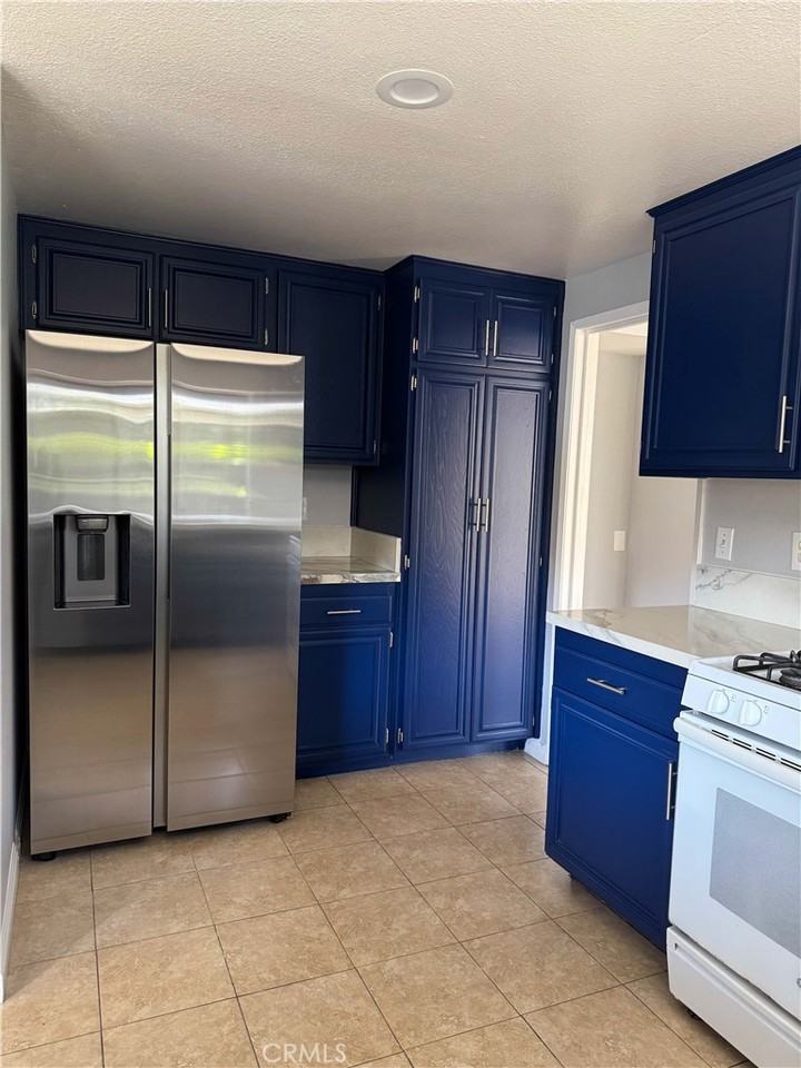 1100 N Baxter St #1100 - Photo 2 of 29