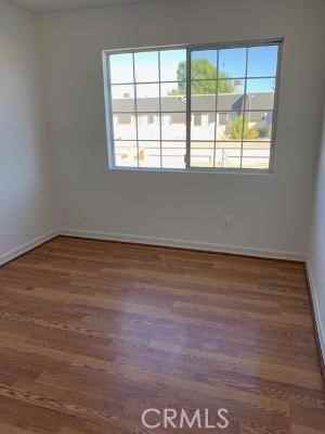 19234 Hamlin St #19234 - Photo 5 of 24