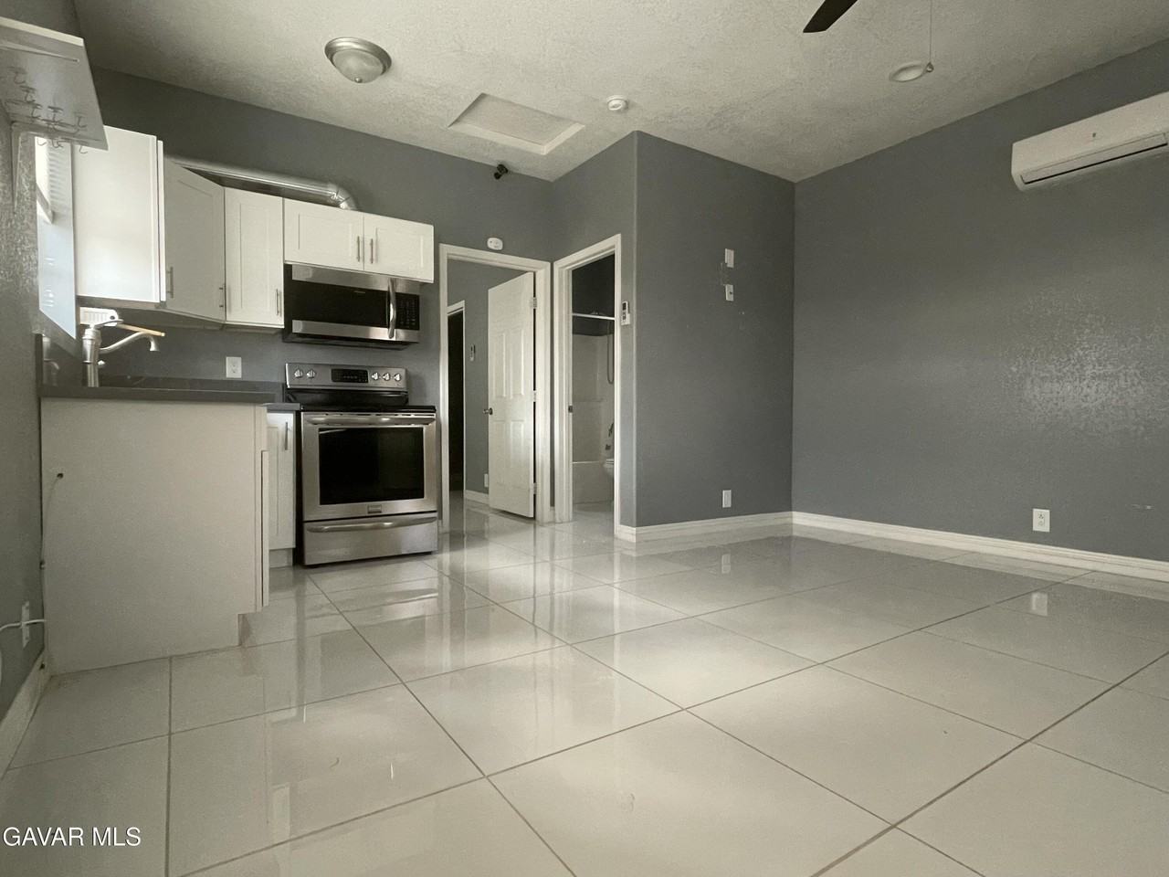 722 E Avenue J6 #722 - Photo 2 of 7