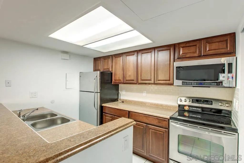 757 Eastshore Ter #757-209 - Photo 5 of 24