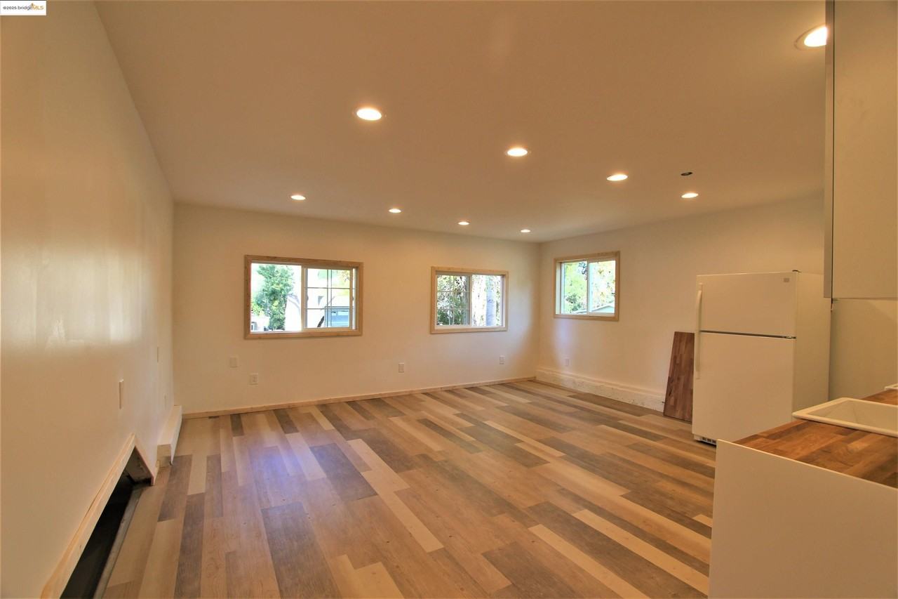 7909 Winthrope St #7909 - Photo 4 of 12