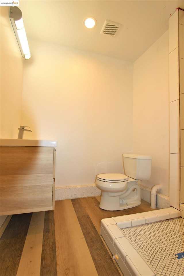 7909 Winthrope St #7909 - Photo 6 of 12