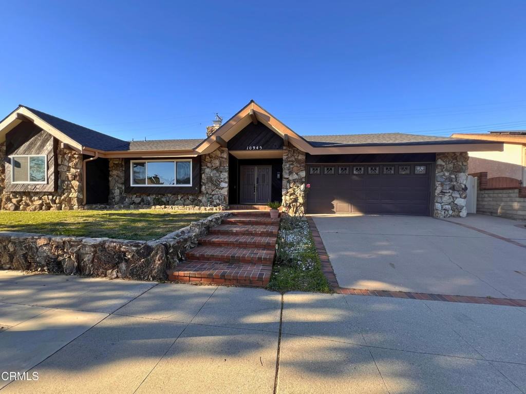 10945 Kings Rd #10945 - Photo 6 of 19