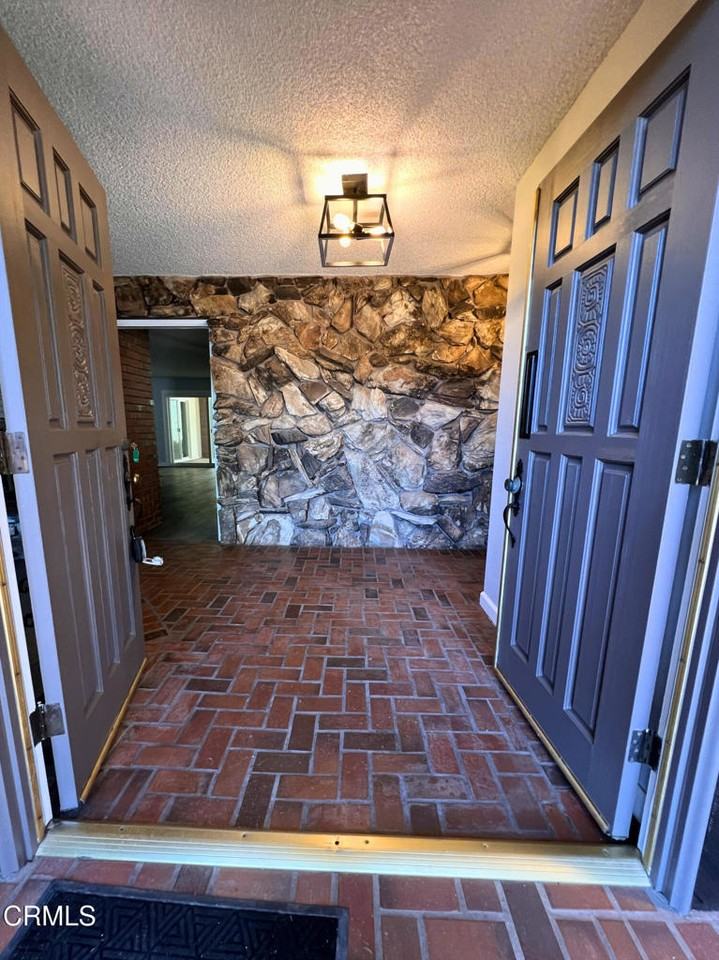 10945 Kings Rd #10945 - Photo 7 of 19