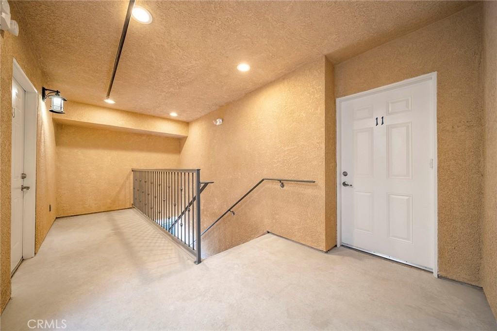 5639 Huntington Dr N #5639-1 - Photo 7 of 25