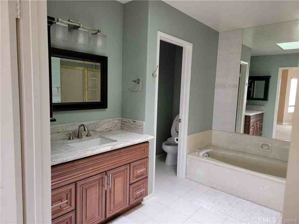 2825 Plaza Del Amo #2825-148 - Photo 4 of 11