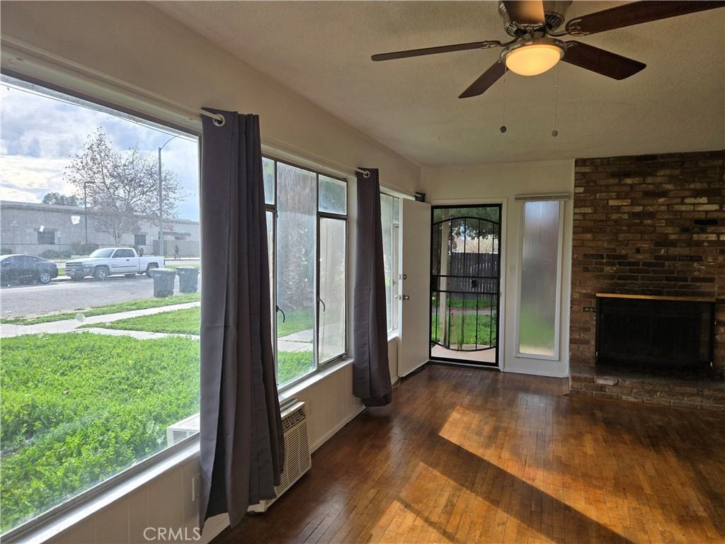 1010 E Campus Way #1010 - Photo 2 of 14