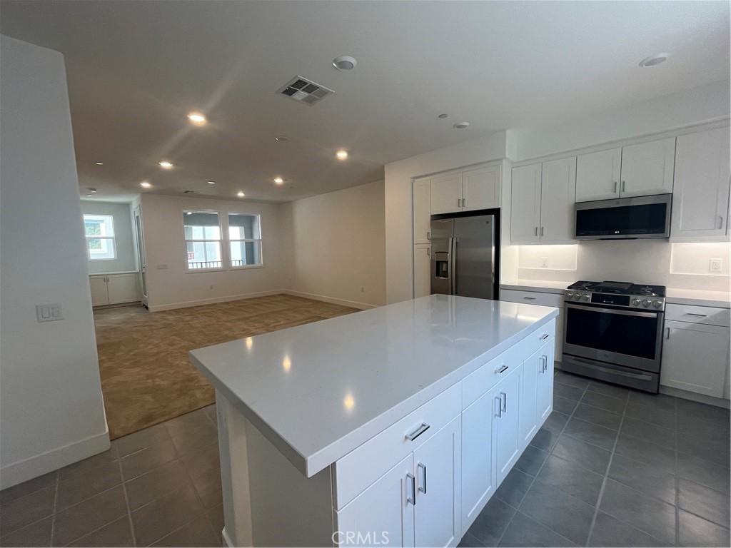 1872 Union St #1872-25 - Photo 4 of 41