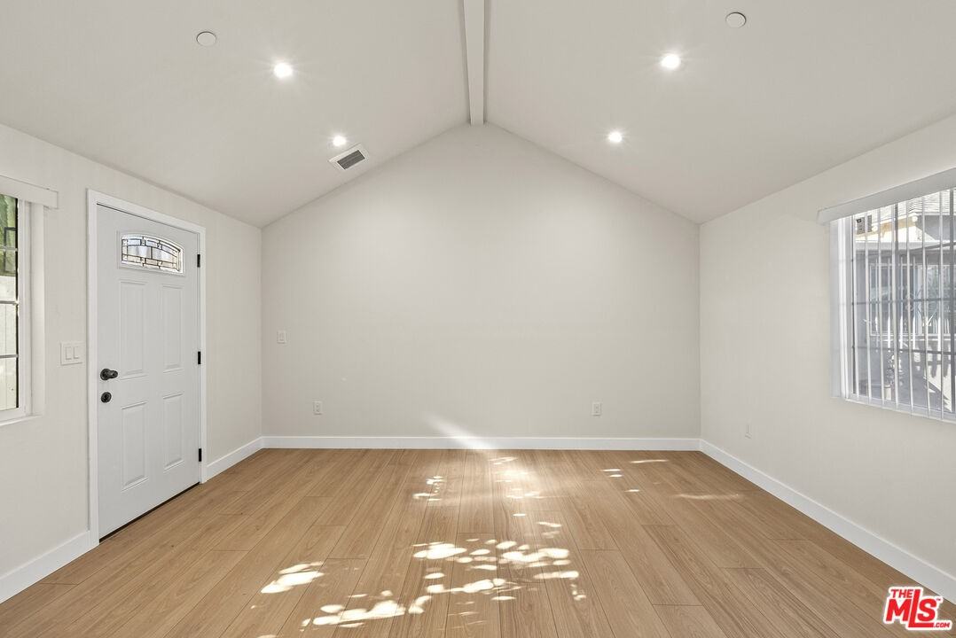 6516 1/2 Beck Ave #6516 - Photo 4 of 21