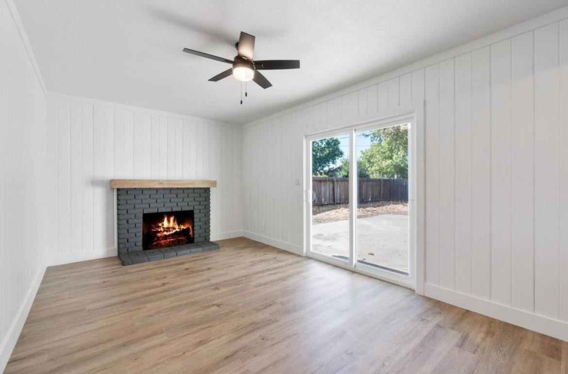 934 W Alamos Ave #934 - Photo 2 of 21