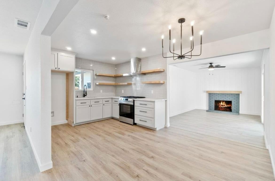 934 W Alamos Ave #934 - Photo 6 of 21