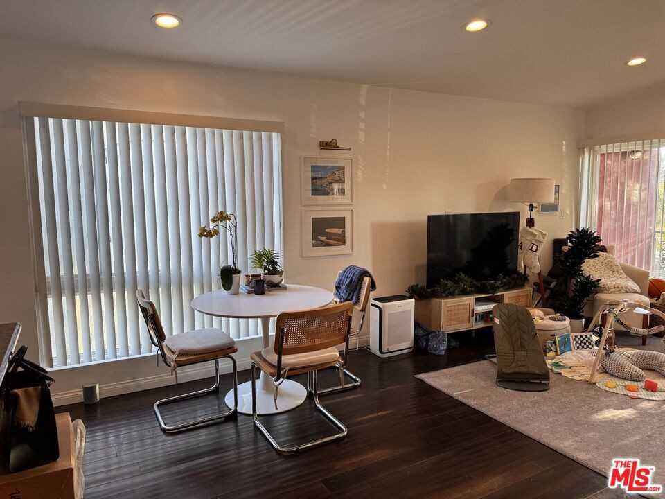 2639 6th St #2639 - Photo 7 of 19