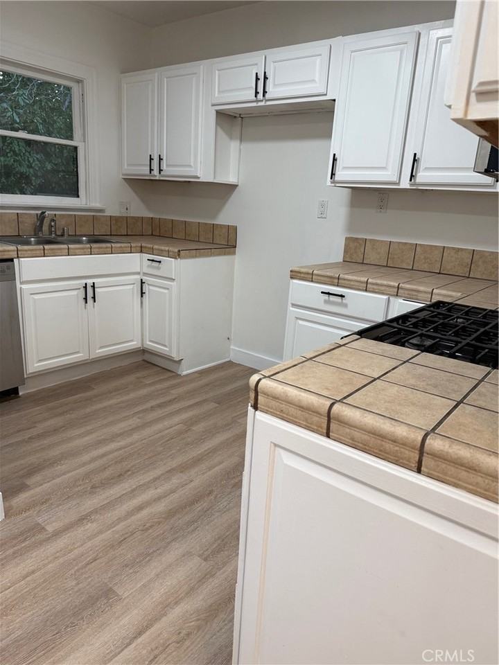 17724 Los Alimos St #17724 - Photo 5 of 9