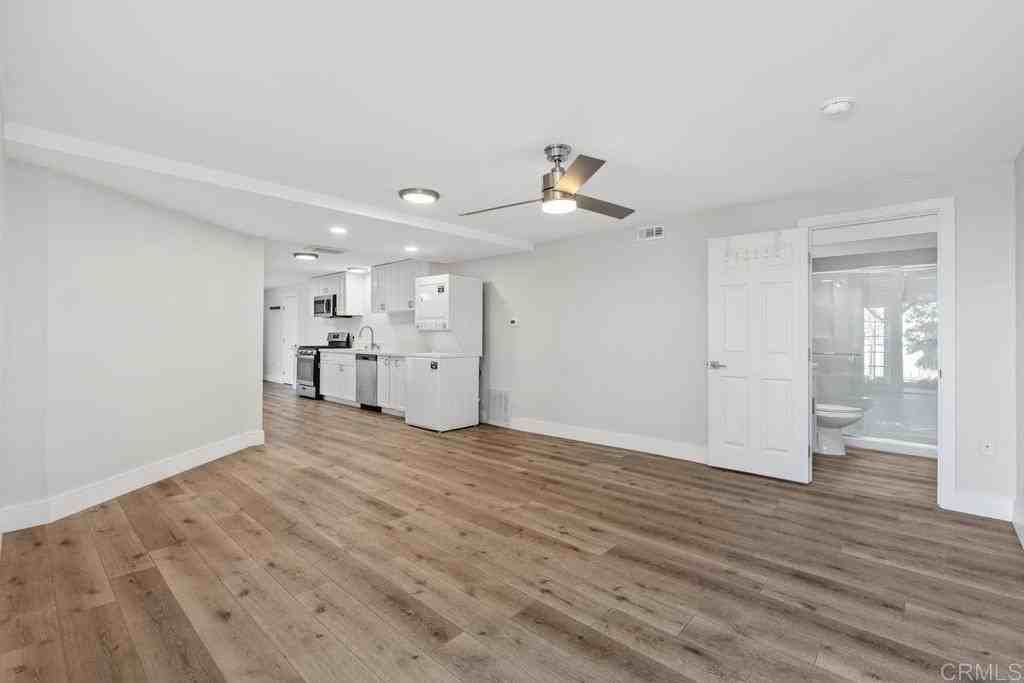 1136 Montura Rd - Photo 3 of 17