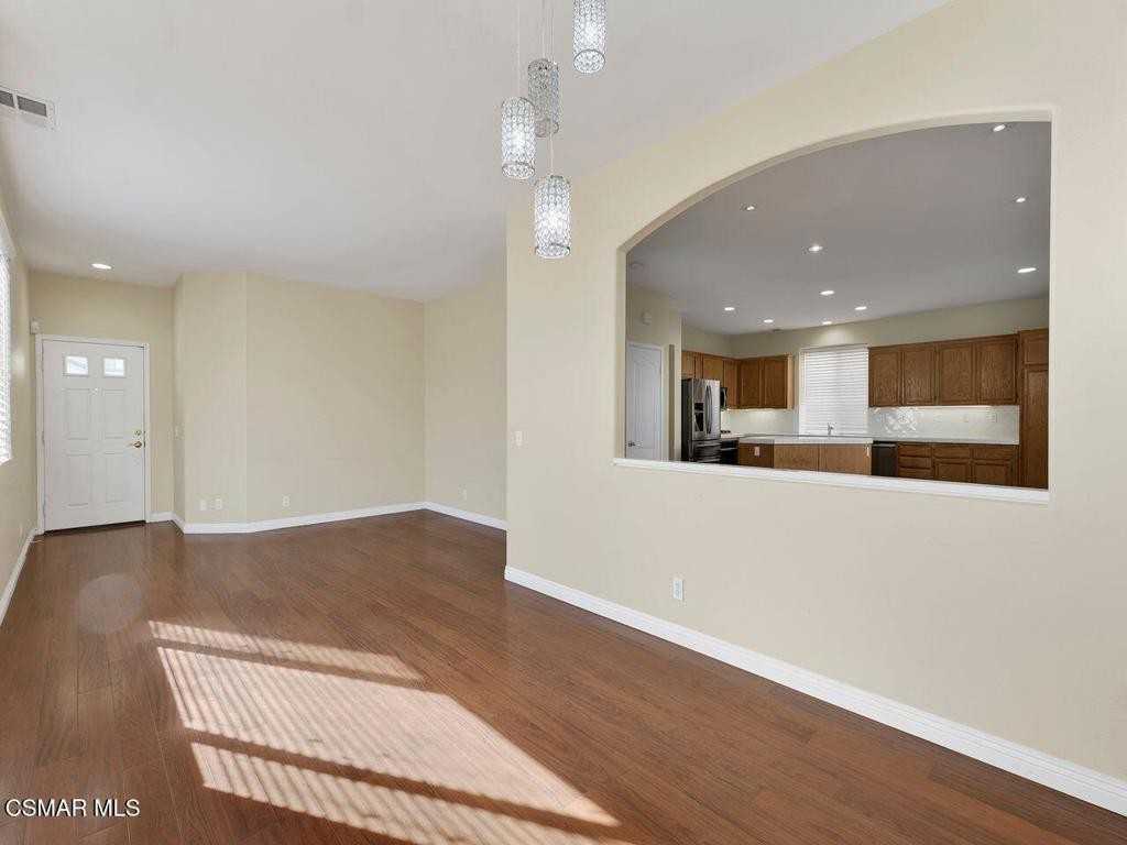 3865 Angeline St #3865 - Photo 5 of 26