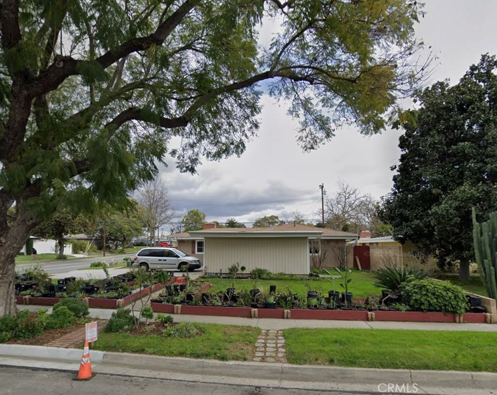 720 Maertin Ln #720 - Photo 2 of 2