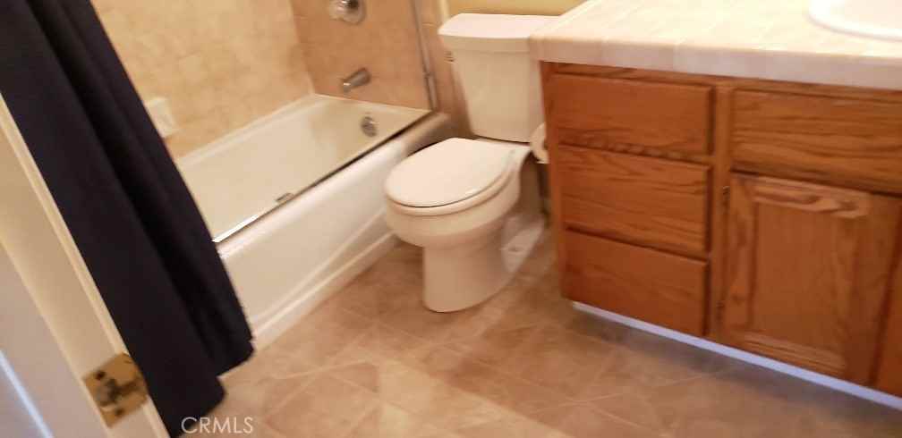 632 19th St #632 - Photo 6 of 13