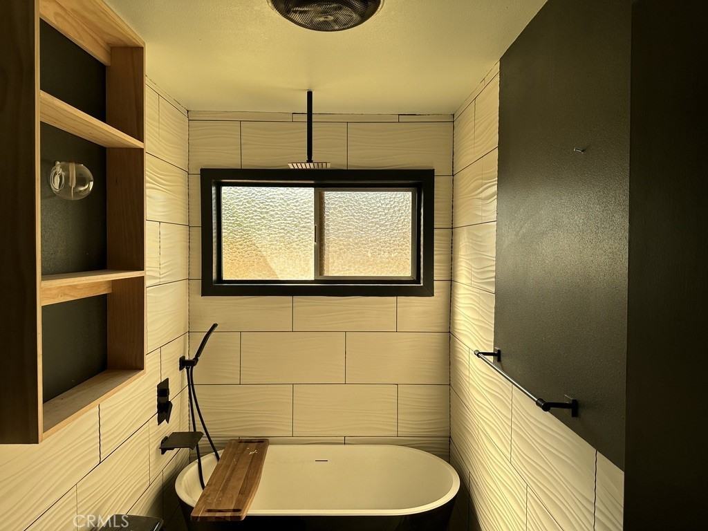 7428 Acoma Trl #7428-2 - Photo 7 of 15