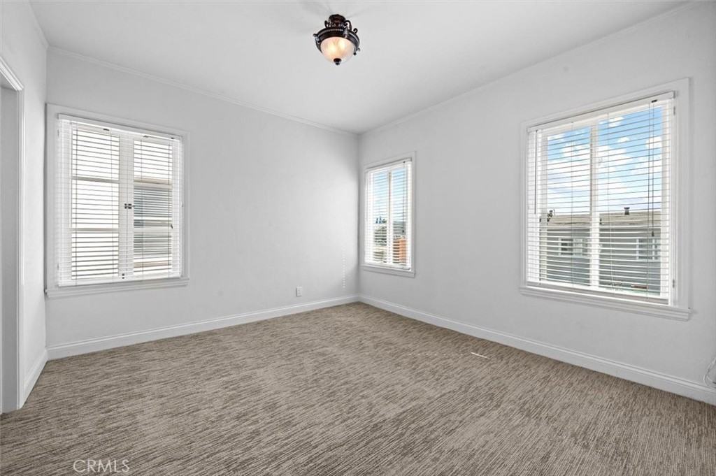 1530 Miramar Dr #1530-6 - Photo 4 of 17