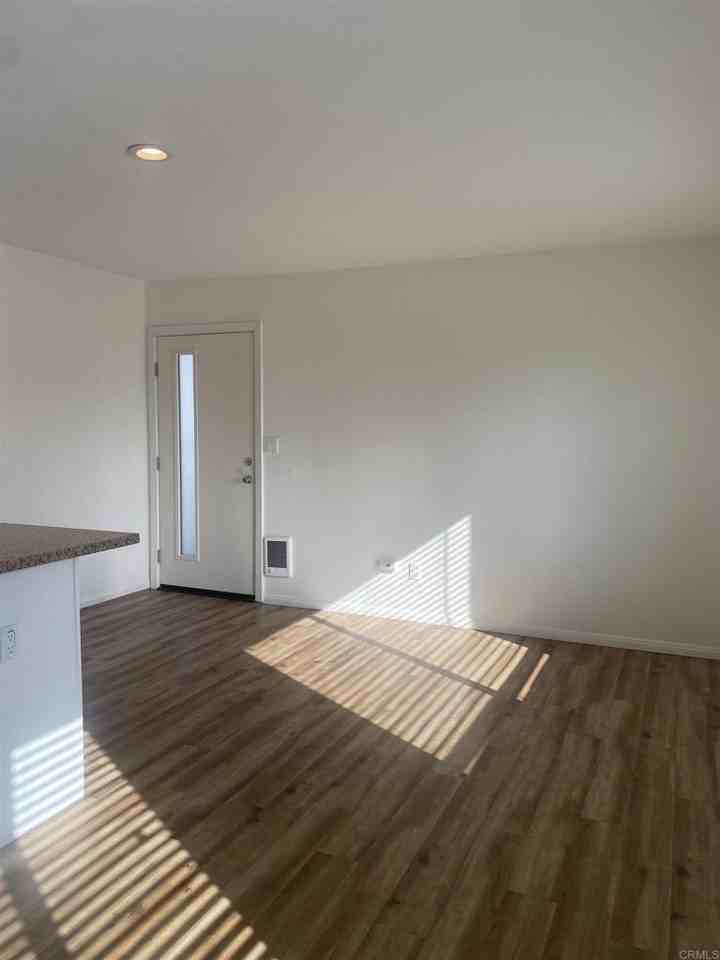 721 S Cedros Ave #721-7 - Photo 6 of 24