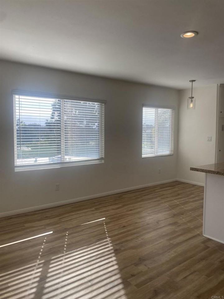 721 S Cedros Ave #721-7 - Photo 7 of 24