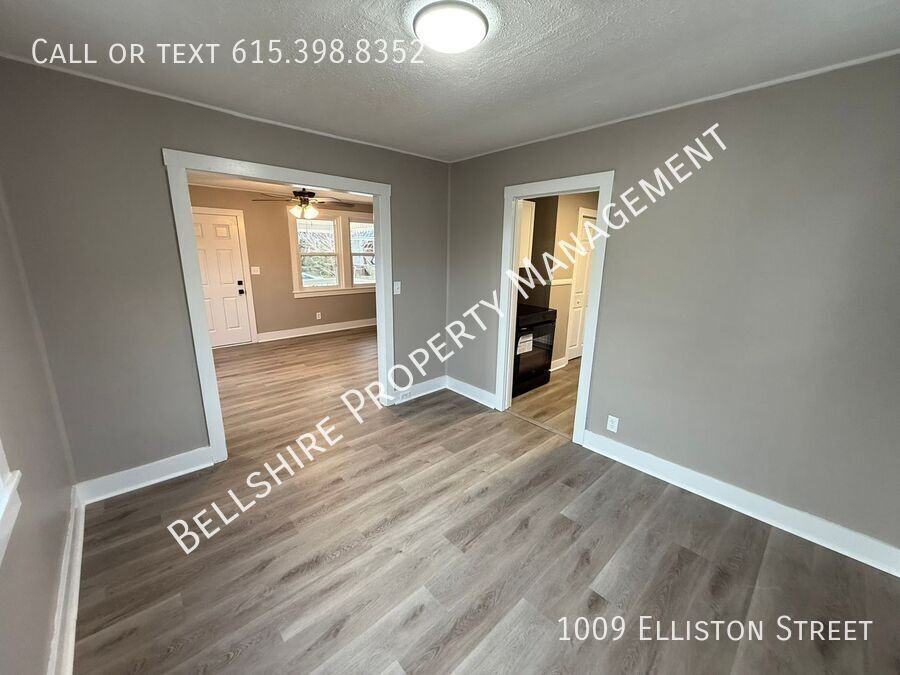 1009 Elliston St - Photo 7 of 19