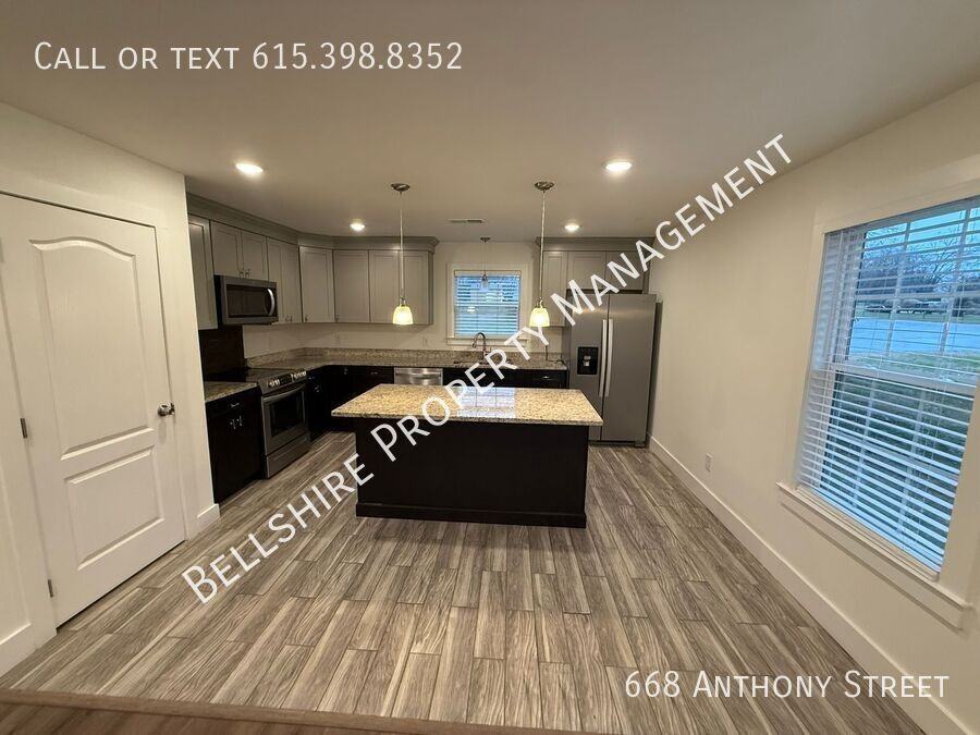 668 Anthony St - Photo 6 of 28