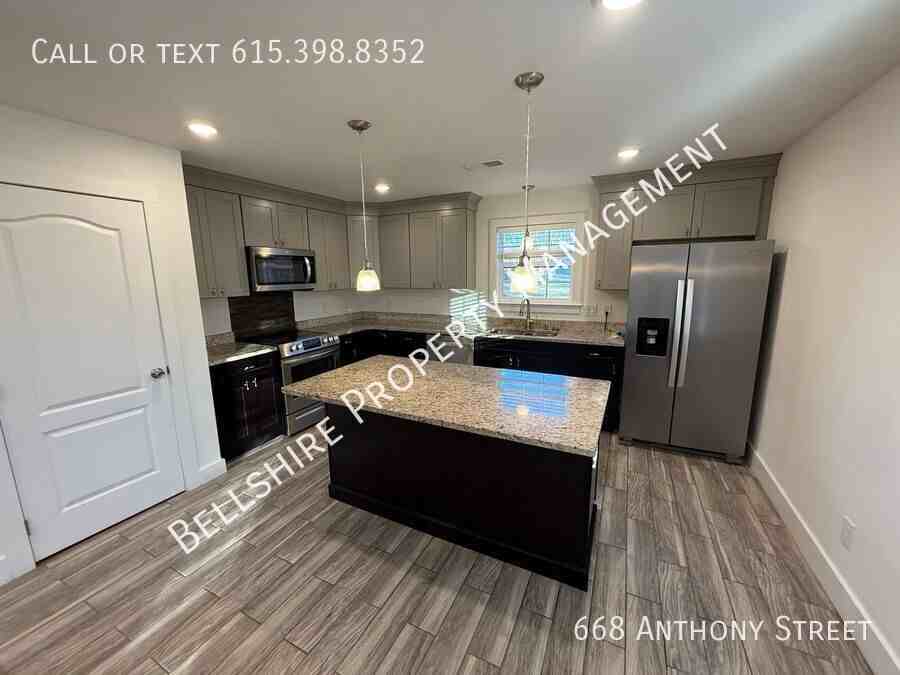 668 Anthony St - Photo 7 of 28