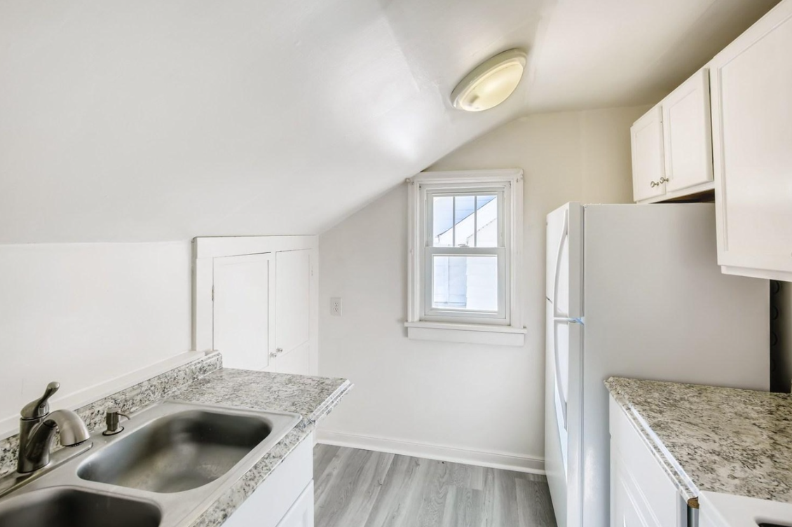 234 5th Ave N #2 - Photo 6 of 13