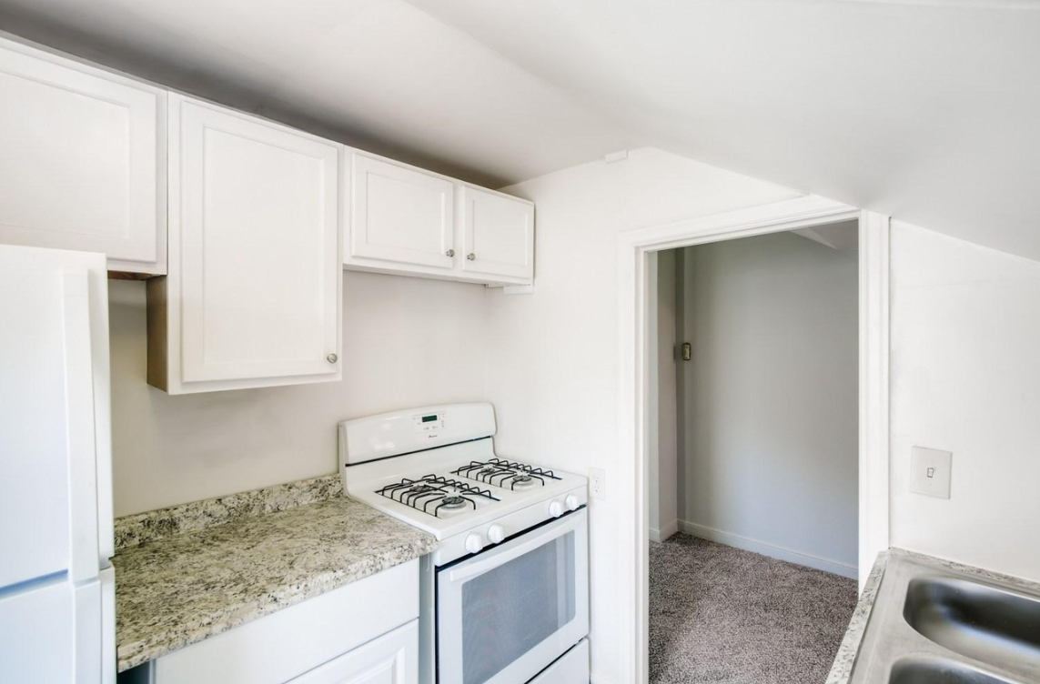 234 5th Ave N #2 - Photo 7 of 13