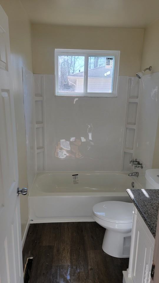 2512 Maplewood Ave #NA - Photo 4 of 5