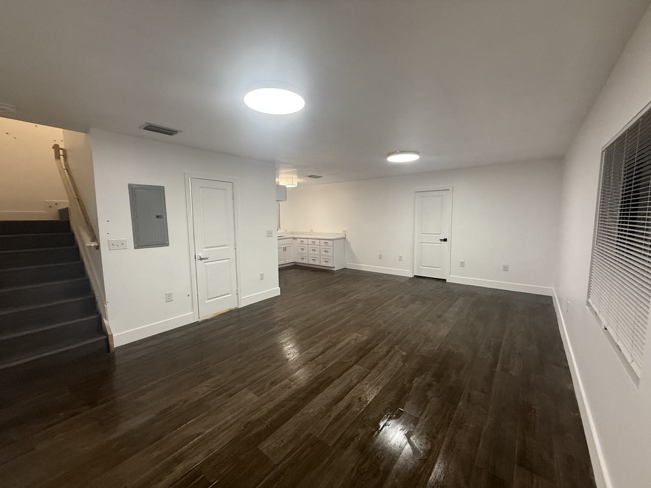 203 Columbus Pkwy #A - Photo 2 of 9