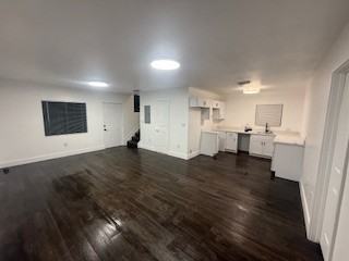 203 Columbus Pkwy #A - Photo 3 of 9