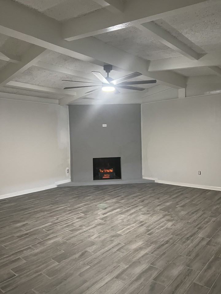 5469 Southwood Dr #2 - Photo 3 of 11