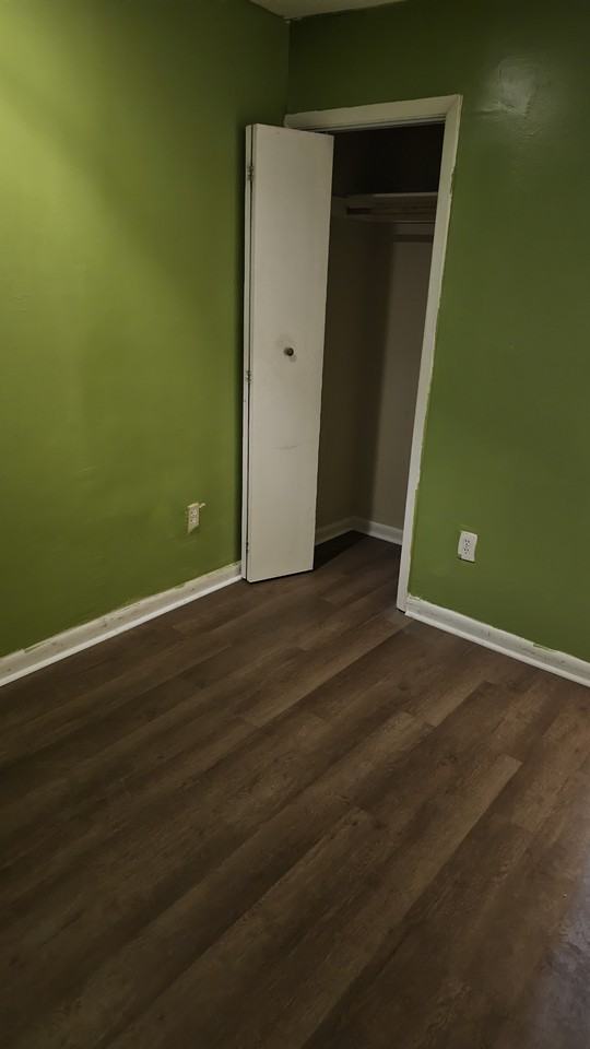 909 Porter Ct Ne #A3 - Photo 2 of 16