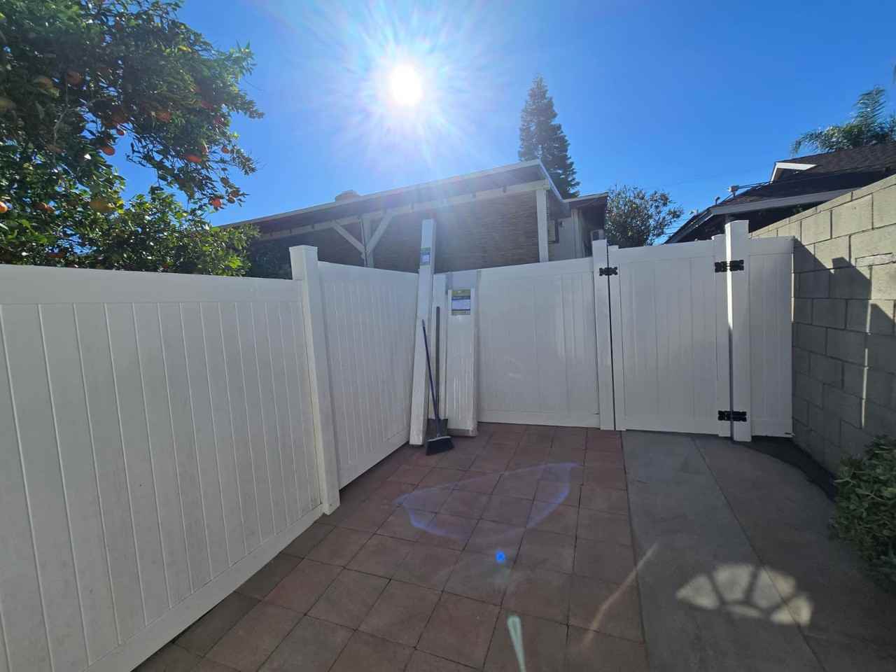 18557 Victory Blvd #NA - Photo 5 of 7