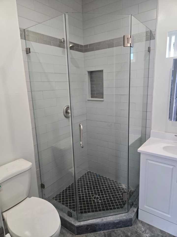 18557 Victory Blvd #NA - Photo 6 of 7