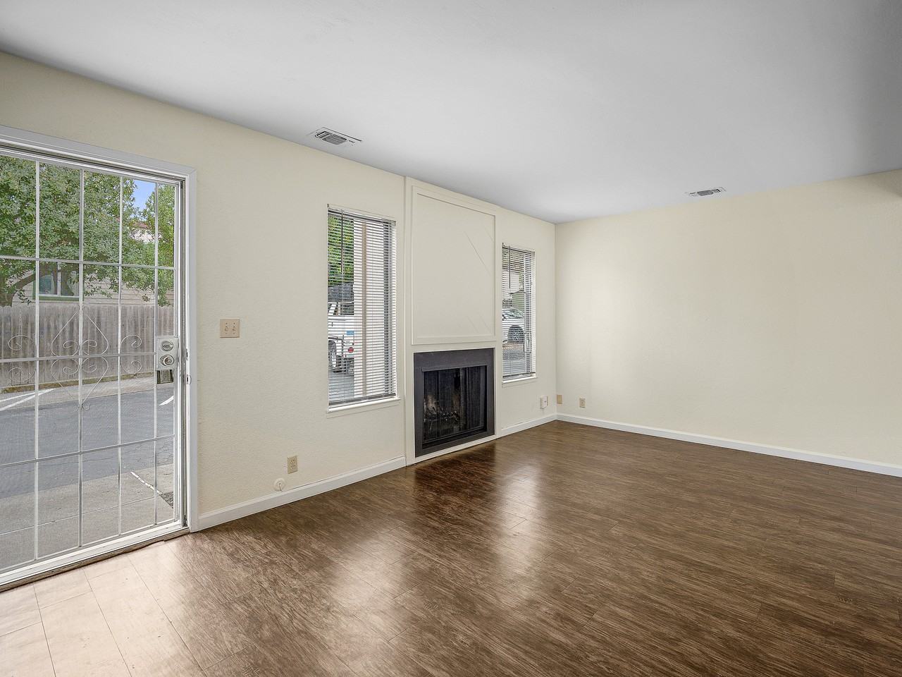 3105 Garden Cir #2 - Photo 6 of 22