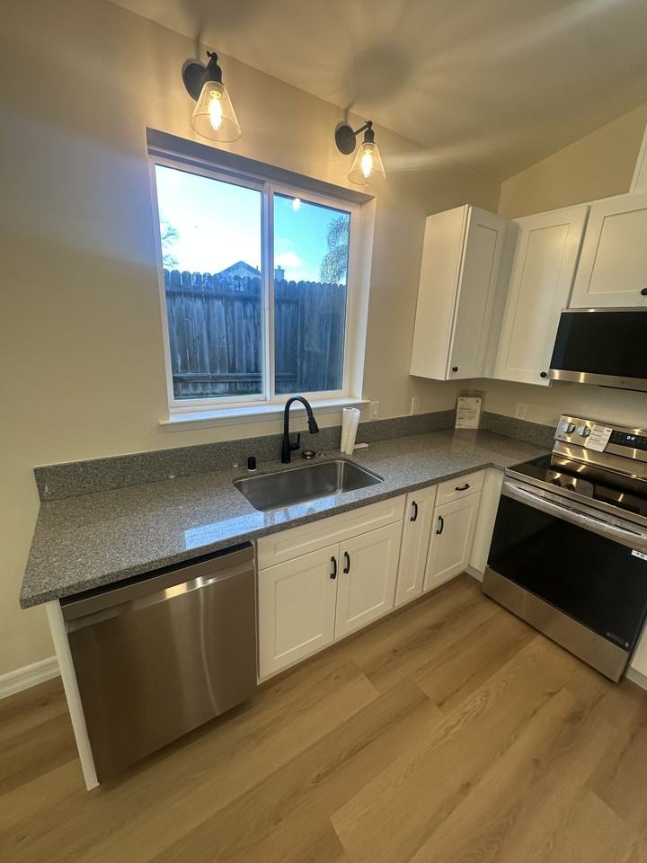 12 Mast Ct Unit A #NA - Photo 6 of 22