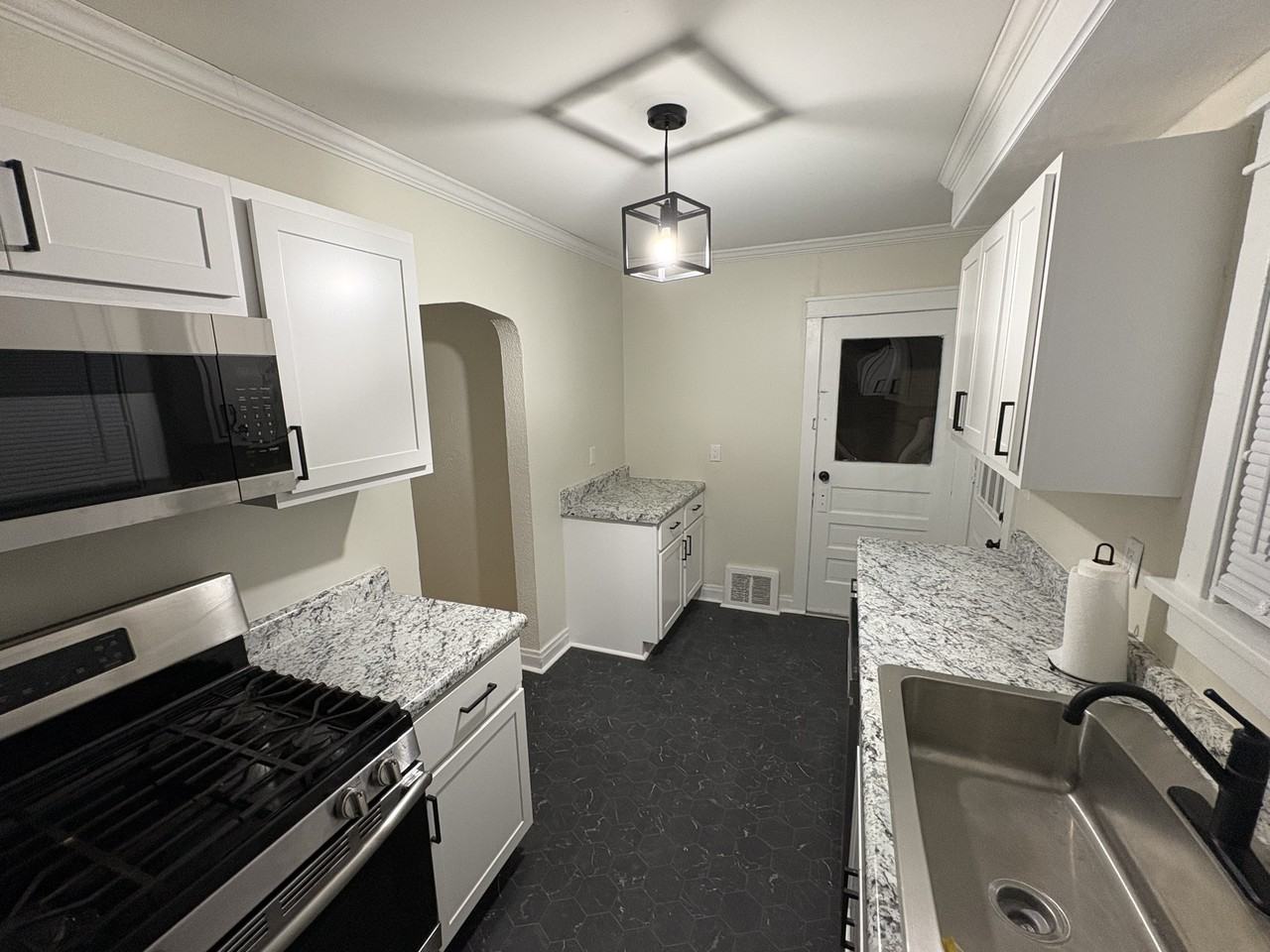 13129 Morse St #NA - Photo 4 of 10